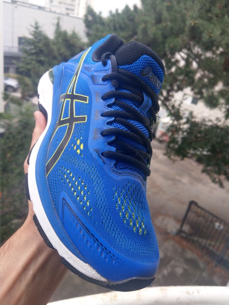 Asics Gel GT2000-7. 42нм. 26,5см.