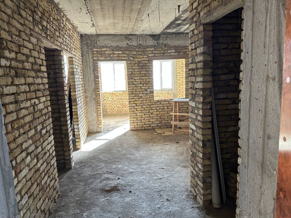 СРОЧНО!!! 2 чи кават 3 хонали квартира зудлик билан сотилади.