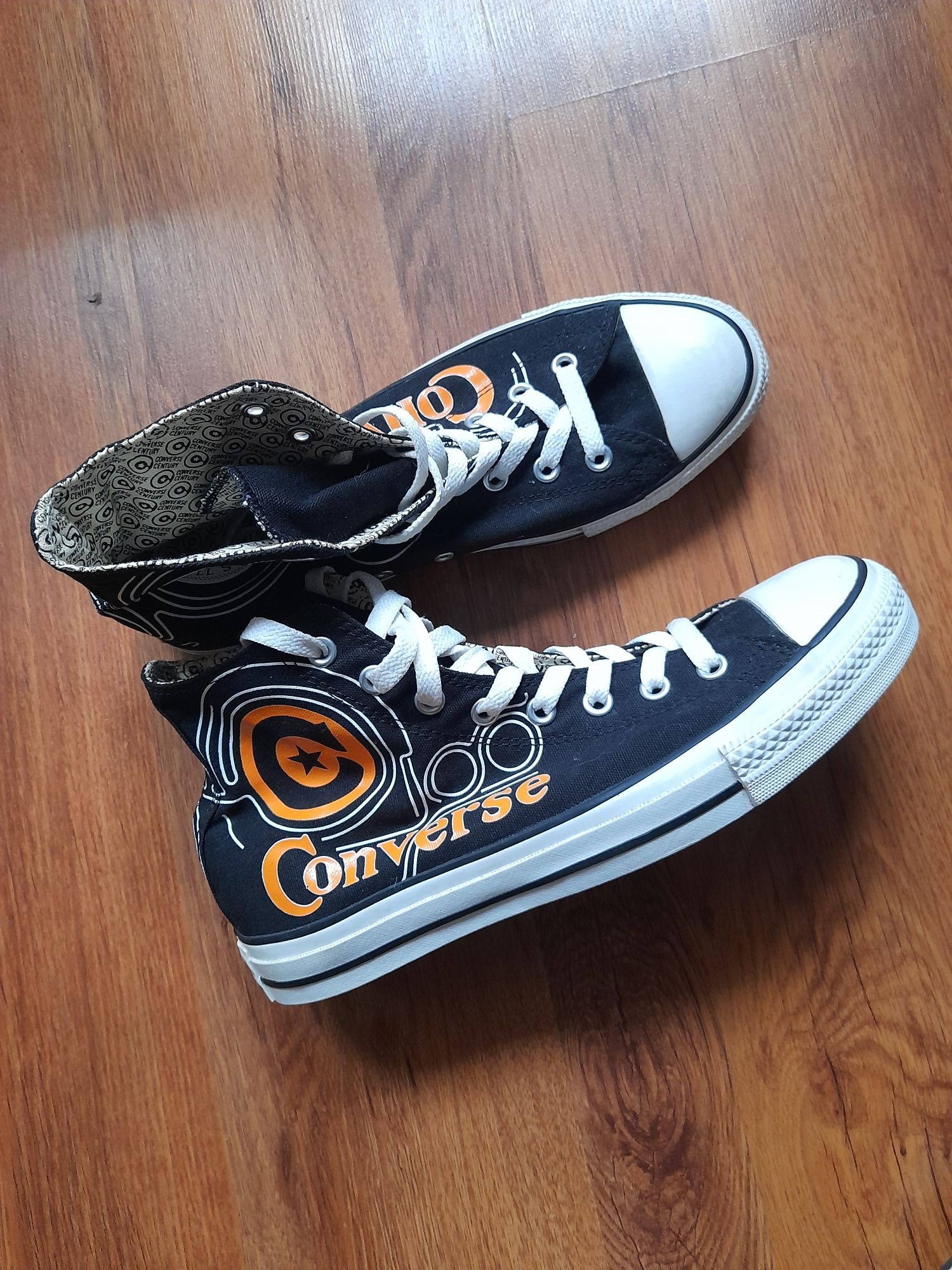 Converse кецове 43 номер.