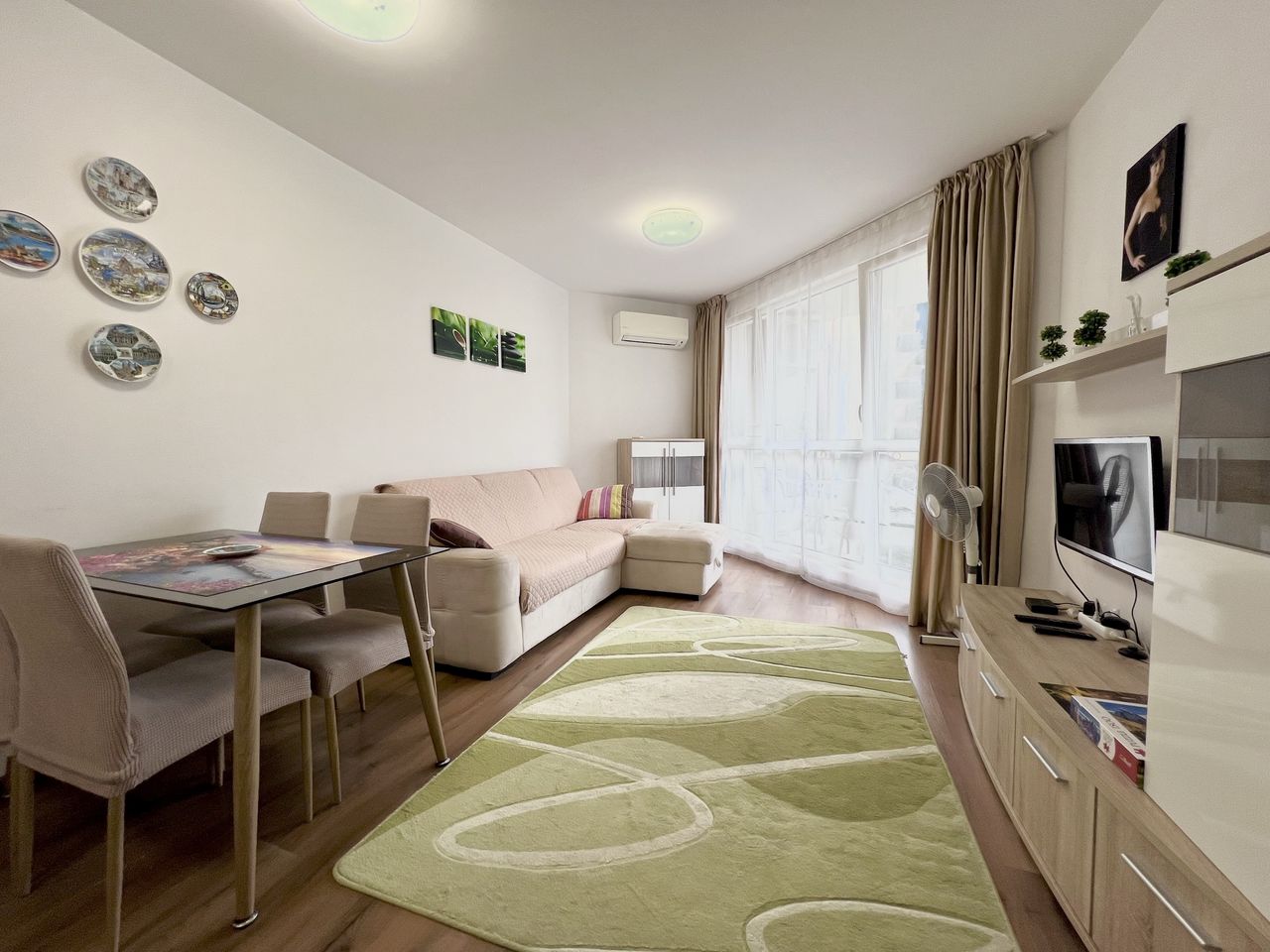 Дава се под наем Двустаен апартамент в Варна, Бриз - 60 кв.м за 550 € - Снимка #1