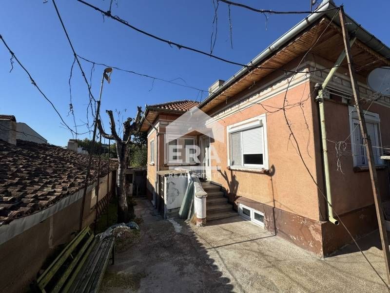 ЕКСКЛУЗИВНО! ЕРА ДРЪСТЪР предлага за продажба къща в близост до '' Гра