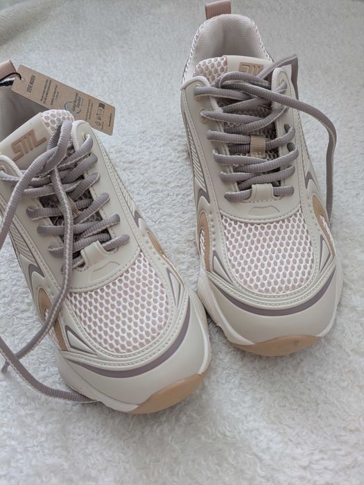 Сникърси Steve Madden