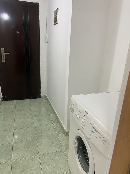 Garsoniera de inchiriat