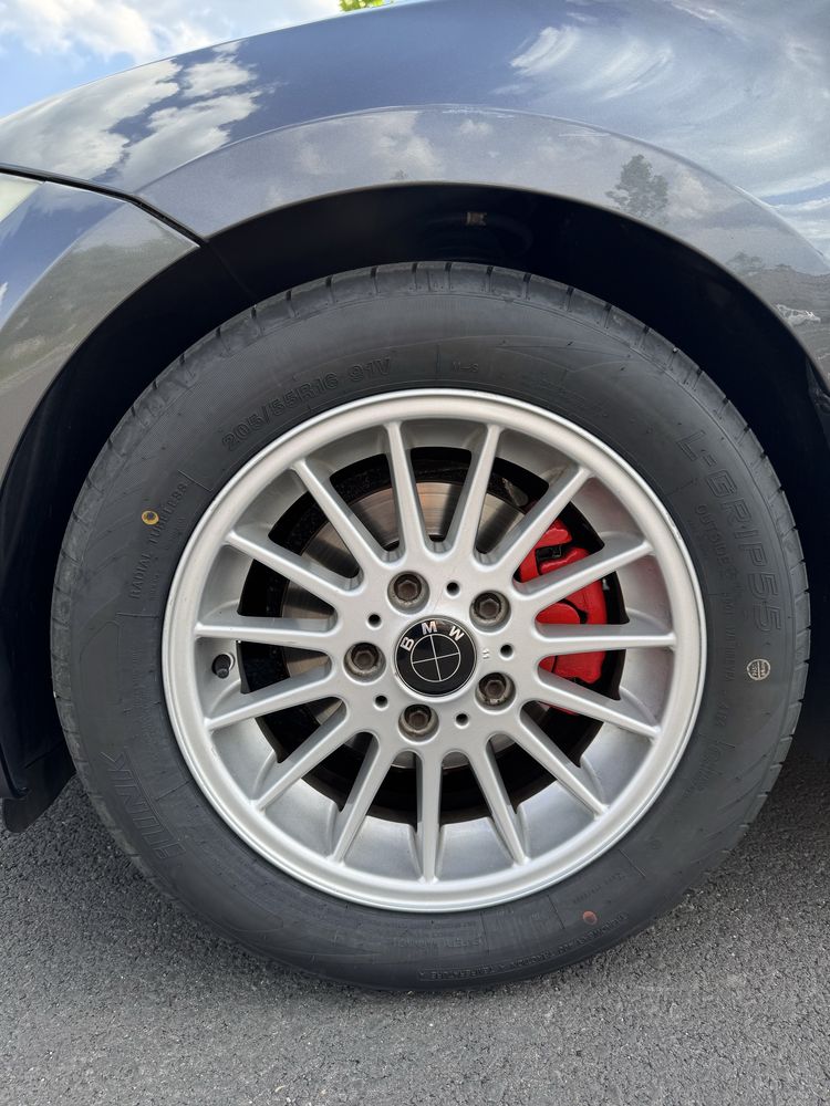 bmw seria 1 1.6 benzia 2007/trapa,nav,caucuri iarna si vara