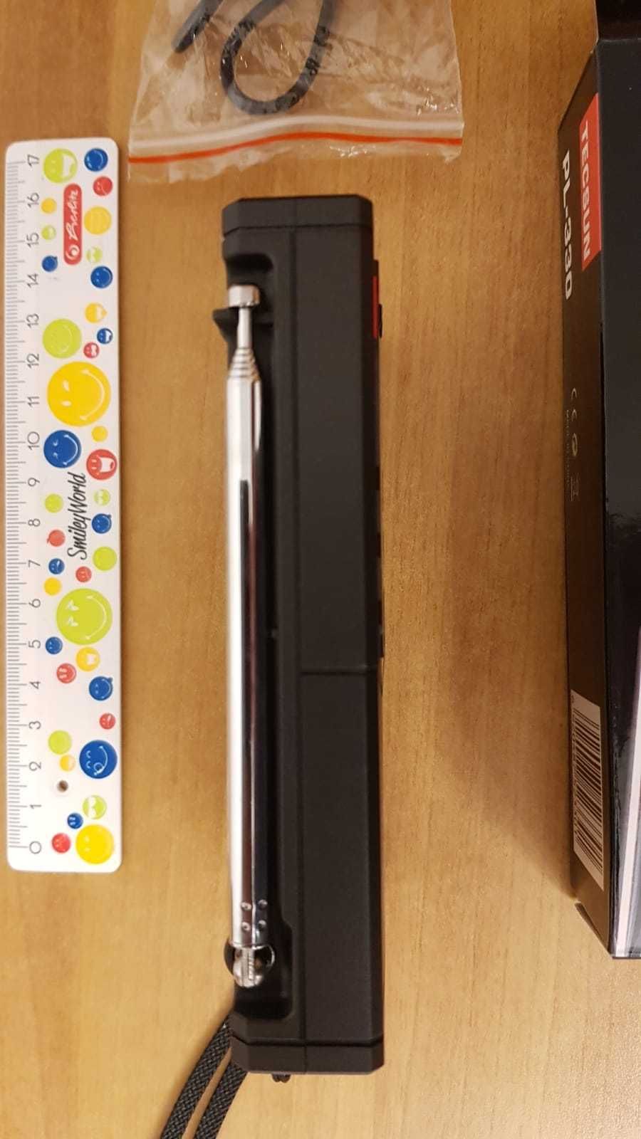Vand un Tecsun 330 pl