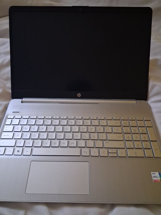 Vand laptop perfect funcțional