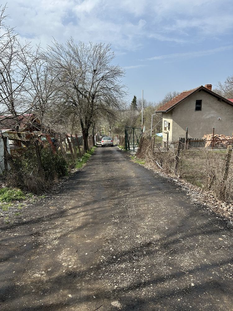 Парцел с бунгало във в.з. Касева чешма
