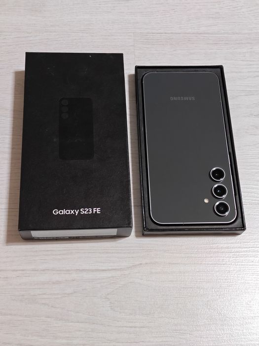 Samsung S23 FE 256 gb Ram 8 5G полный комплект