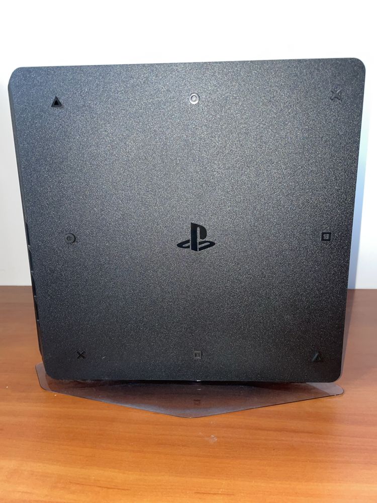 Playstation 4 Slim 1TB