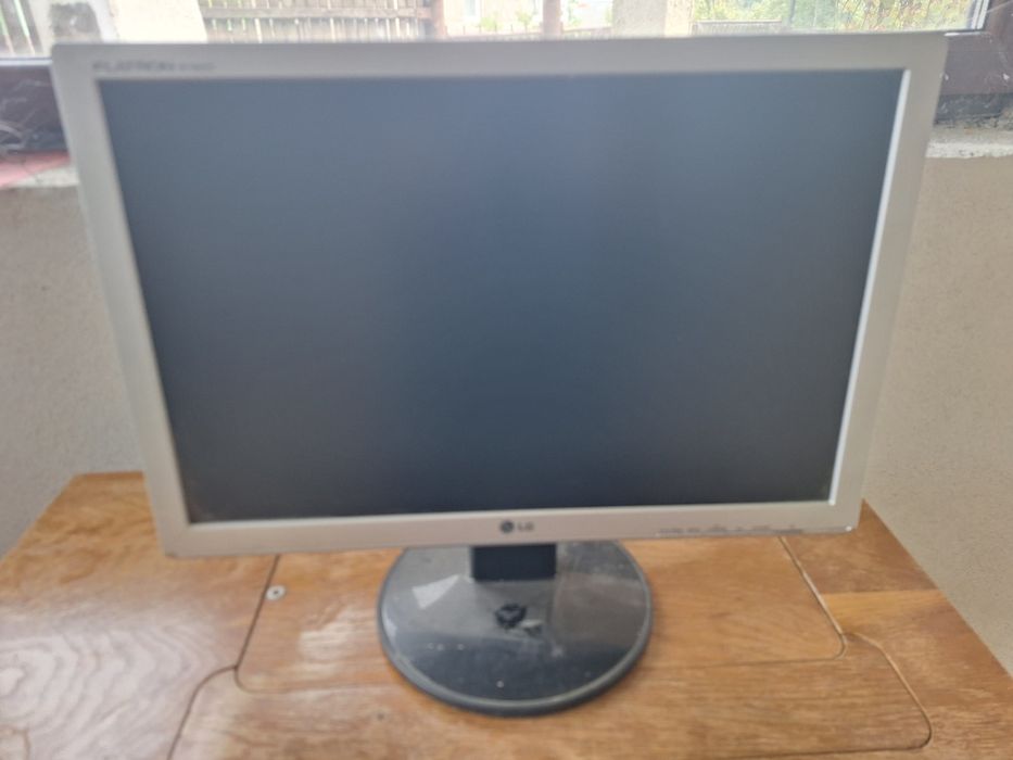 Monitor LG Flatron W1941S 18.5 inch, VGA