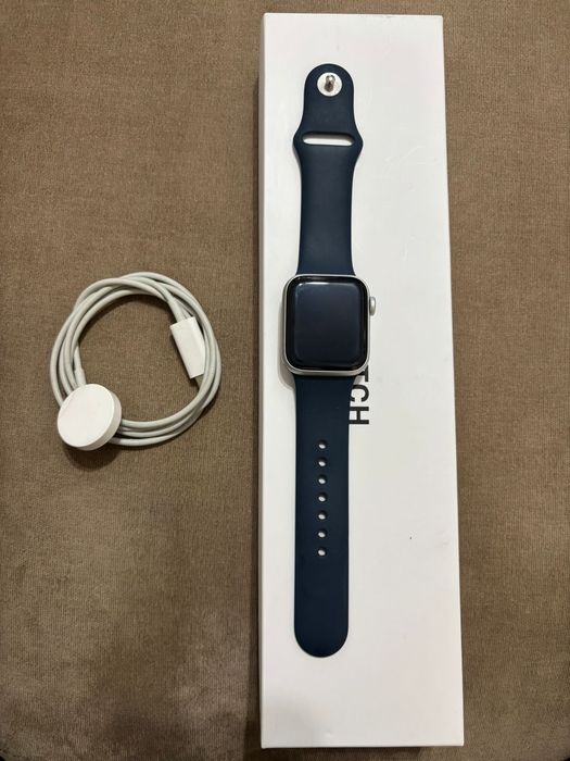 Apple watch SE 1 серия