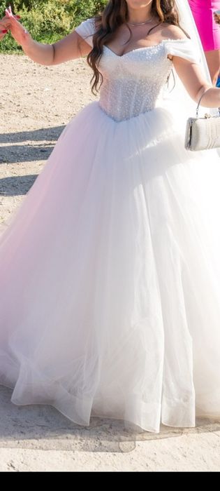 Vând rochie de mireasa