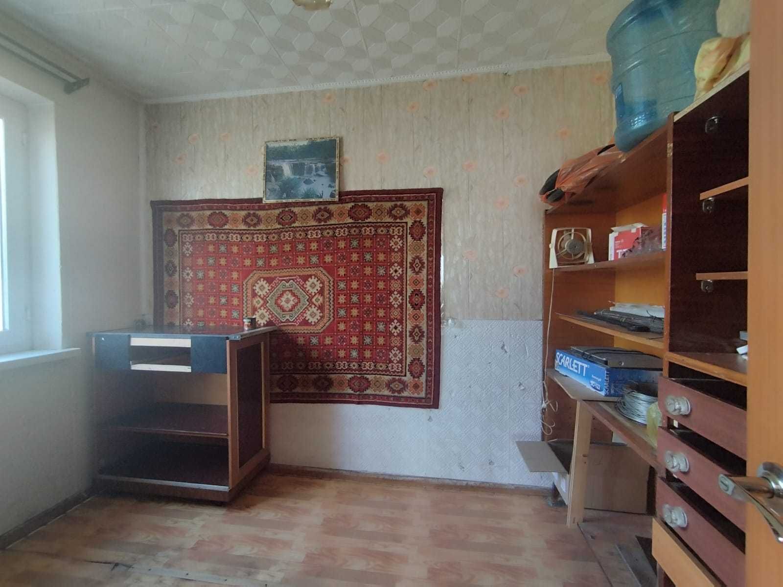 Продается 3 комн квартира, 4 м-он, ул Уалиханова