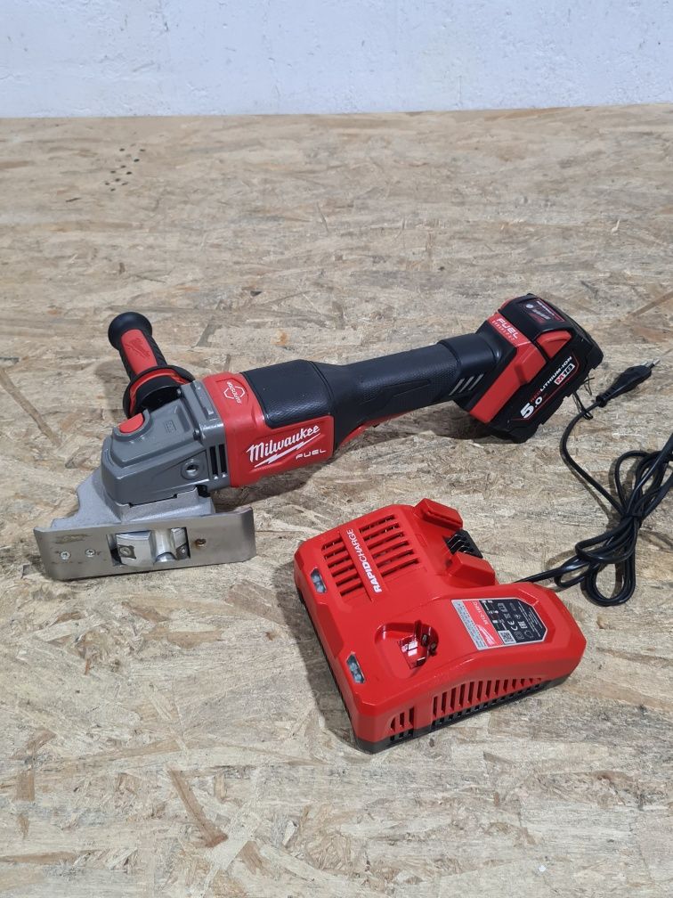 Flex freza lemn Milwaukee M18 RFHSAG90