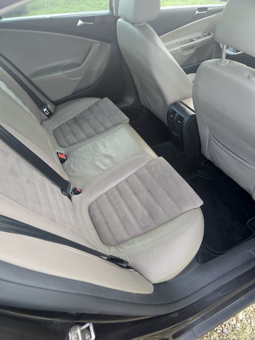 Volkswagen Passat HIGHLINE.   2.0TDI  Cp 140 an 2009 Pret 4299€uro