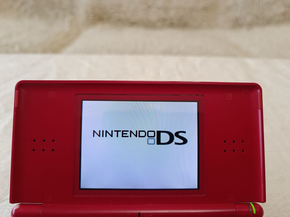 Нинтендо Ds Lite Red