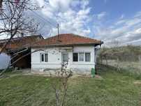 Casa + teren de inchiriat