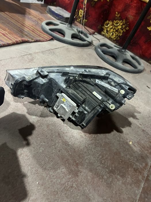 BMW F30 фара ксенон