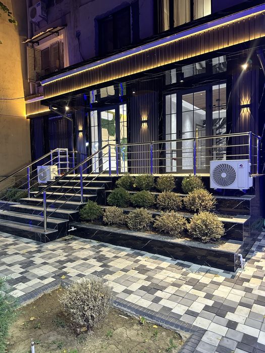 Коммерческая недвижимость 93м2 под офис Ц-4 Мустакиллик с арендатором