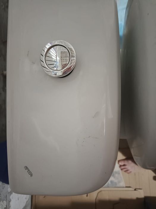 Продам Унитаз б/у