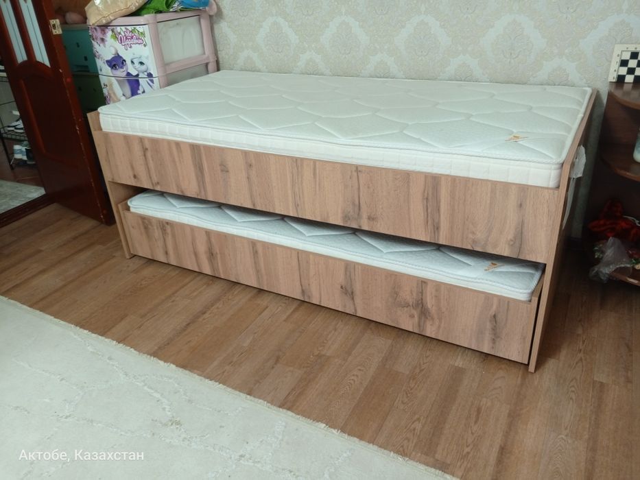 Кровать двухярустная