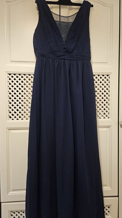 Тъмносиня дълга официална рокля М размер Chi Chi London