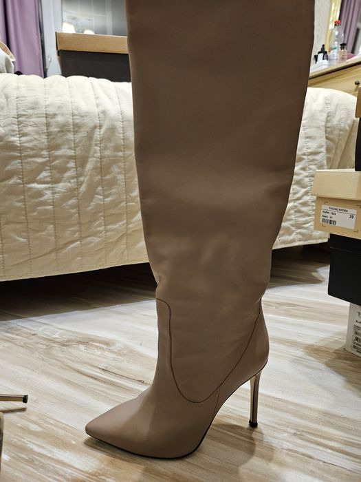 Практически новые сапоги Perfect pairs