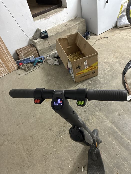 Vănd trotineta Ninebot E45D