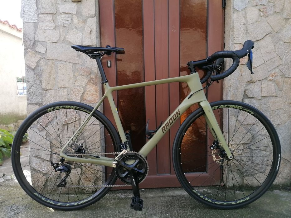 Шосеен RADON Carbon, 2*11 Shimano 105, Хидравлични спирачки