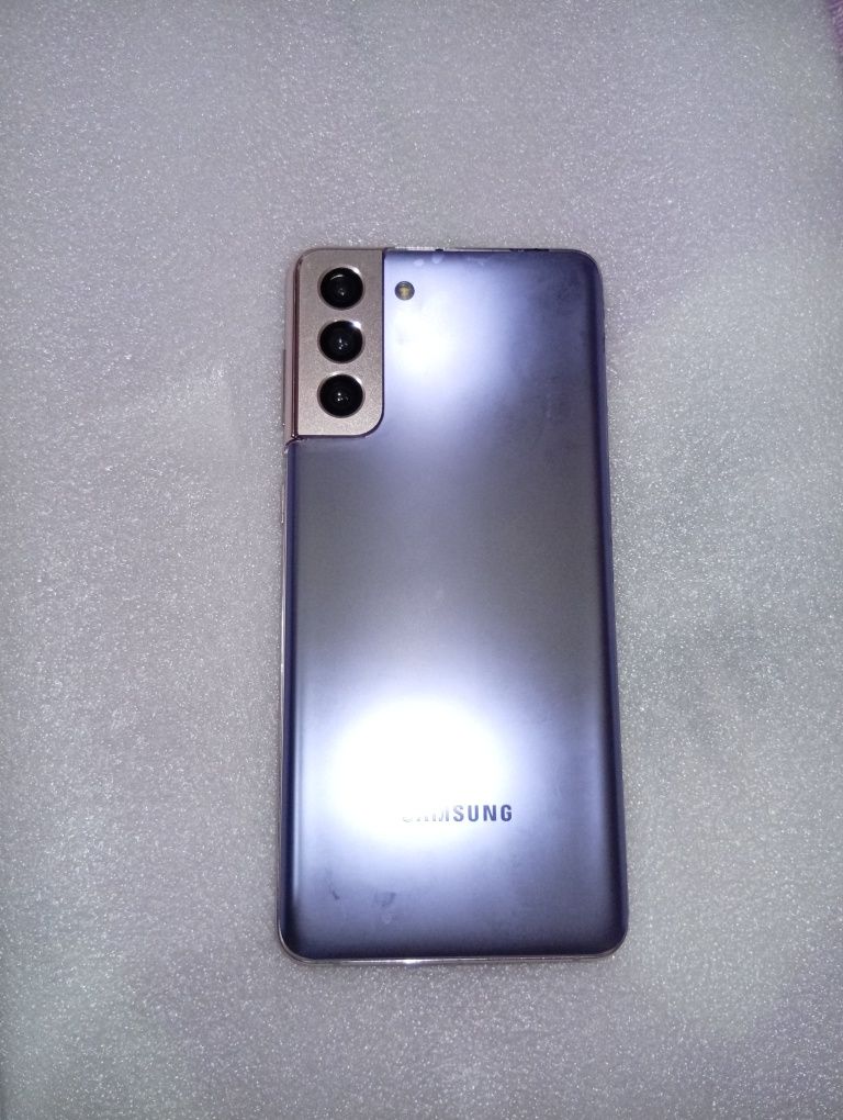 Samsung galaxy S 21 +