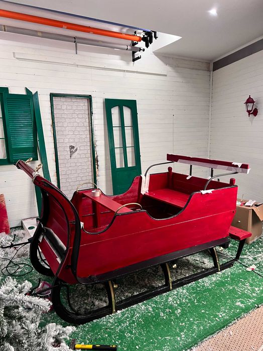 Sanie masiva veche din lemn decorativa sau pt sedinte foto Craciun