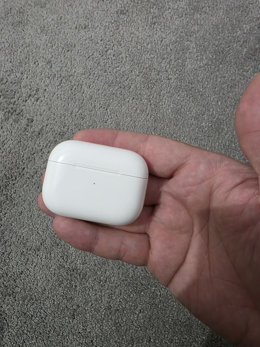 Vand casti airpods pro 2 , in stare impecabila