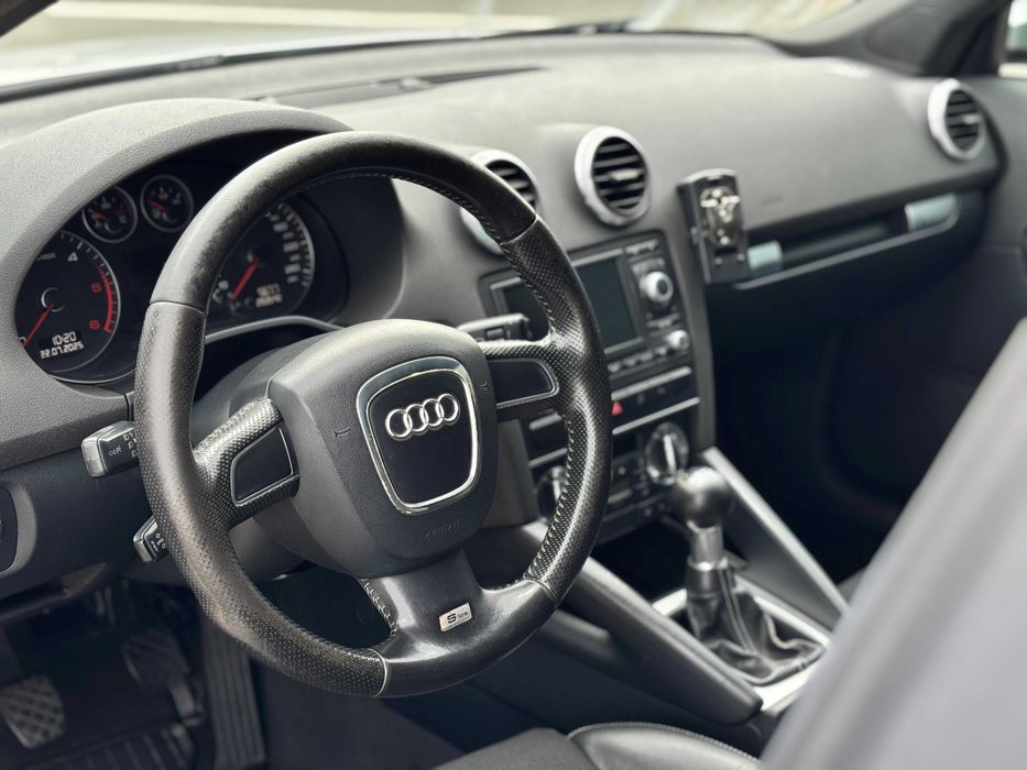 Audi A3 8PA Sportback S-Line 2.0 TDI Manual
