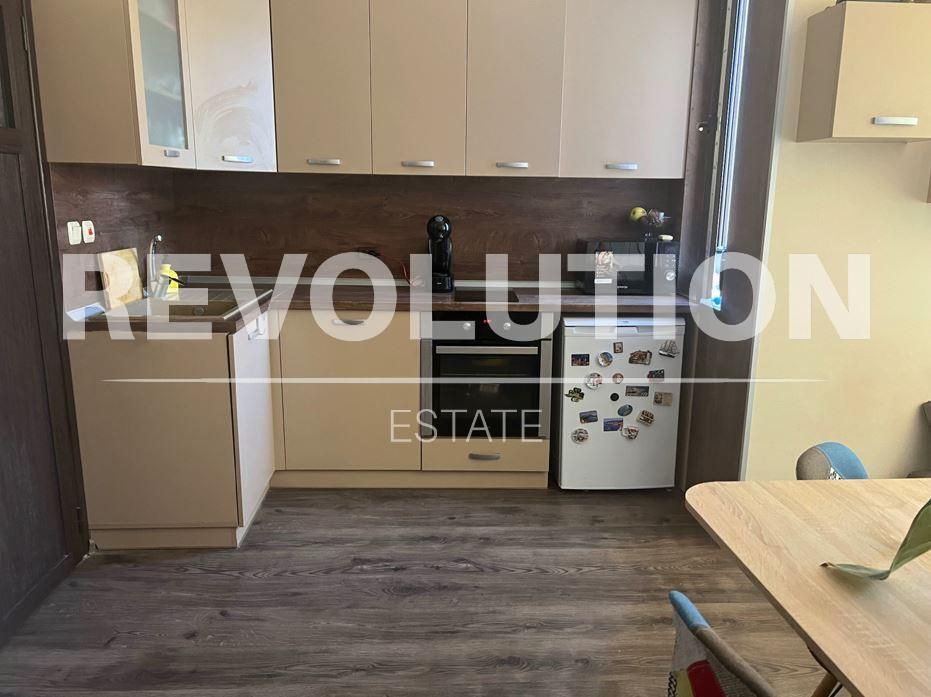 Дава се под наем Двустаен апартамент в Варна, Център - 50 кв.м за 500 € - Снимка #4