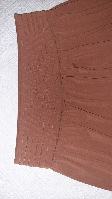 Fusta lunga marimea 40,noua fara eticheta de culoare maro