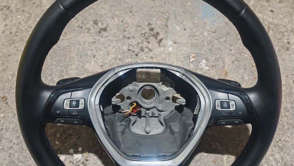 Volan cu comenzi + airbag VW Passat B8