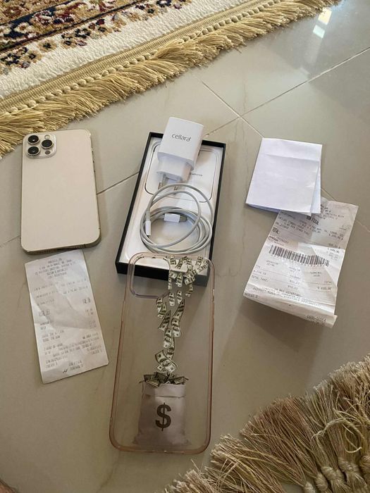 Vand iphone 12 pro max impecabil!
