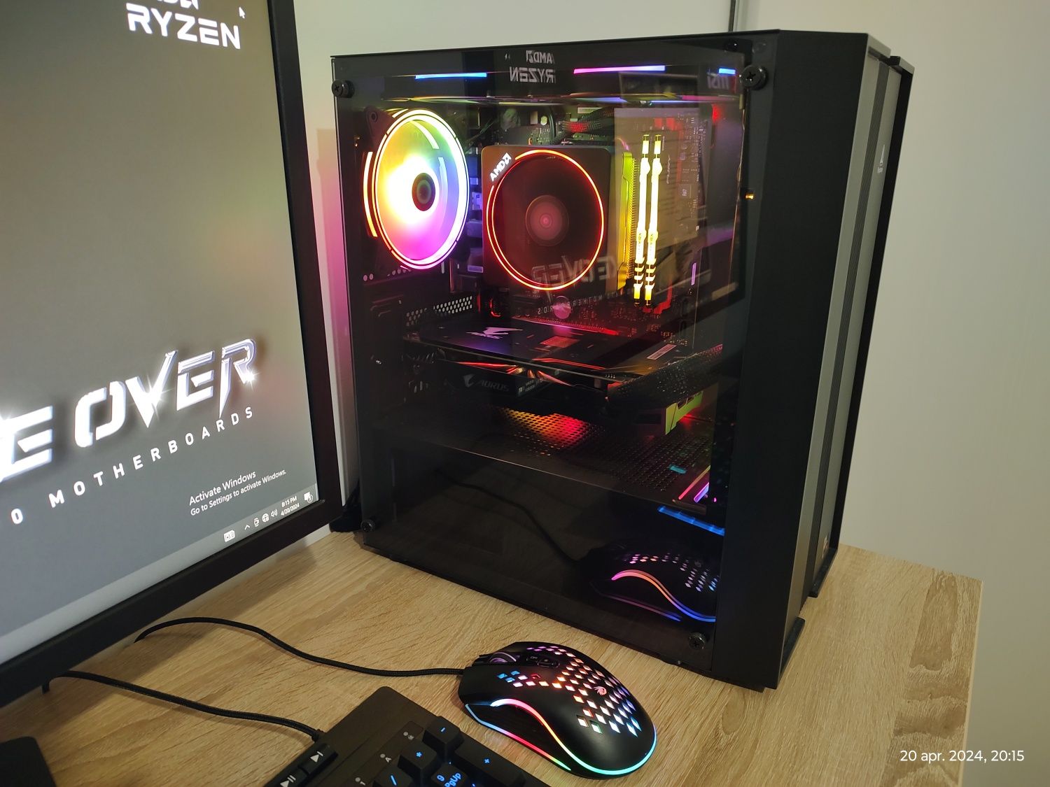 Vând Unitate PC Gaming Ryzen 7 16gb Rx580  512gb m2