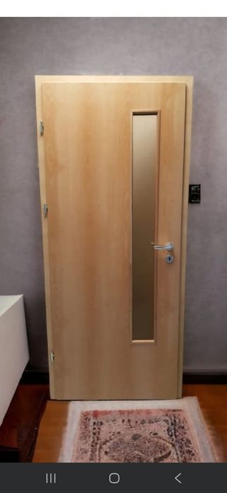 Usi de interior din lemn