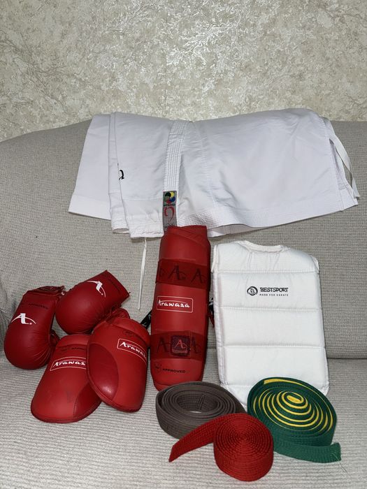 Комплект! Кимоно легкое экипировка удобная!