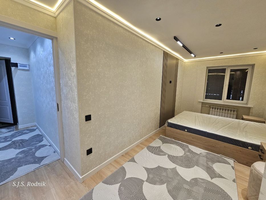 БИЙ (Максимка)Метро Шикарную квартиру 3/2/5 Евроремонт мебель техника