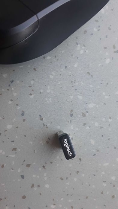 Мишка Logitech M185