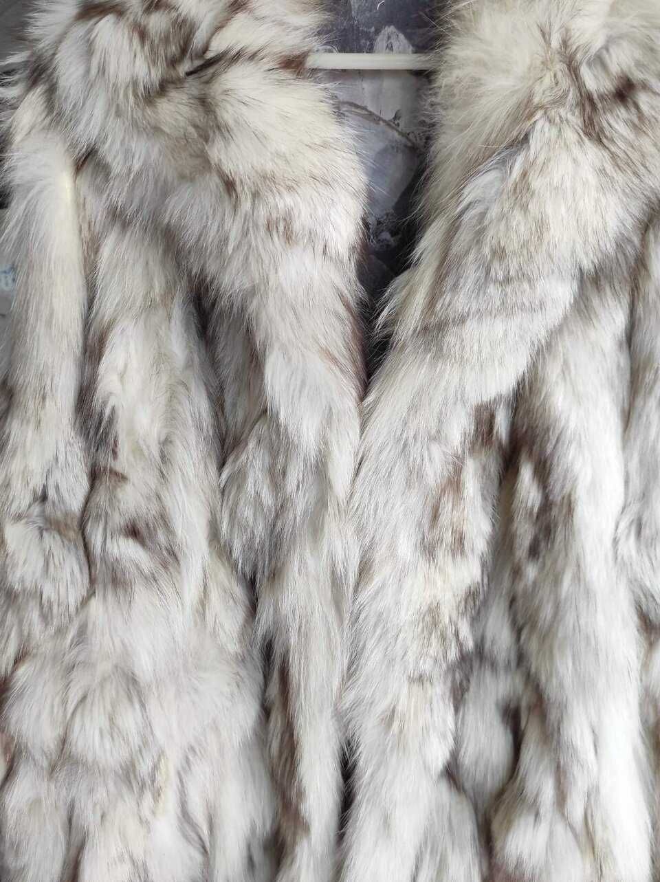 Палто от Сребърна Лисица