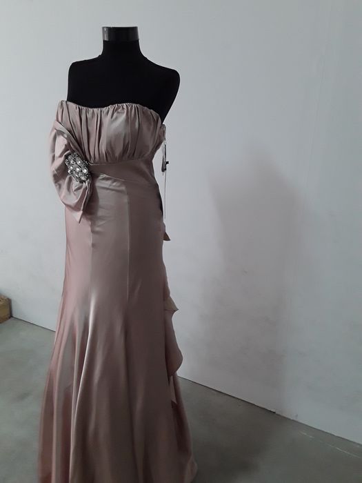 Rochie de seara elegantă