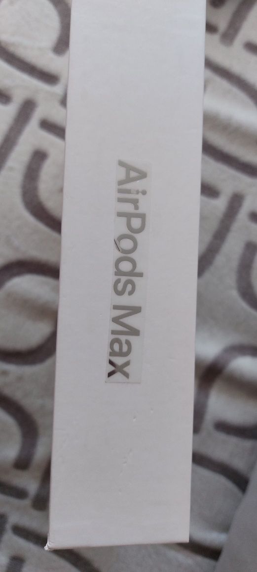 Продаю Air Pods Max
