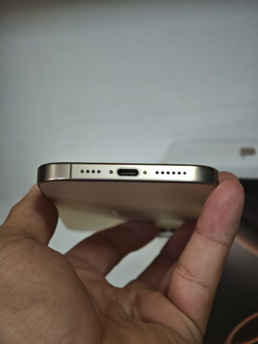 16 Pro Max Desert Titanium