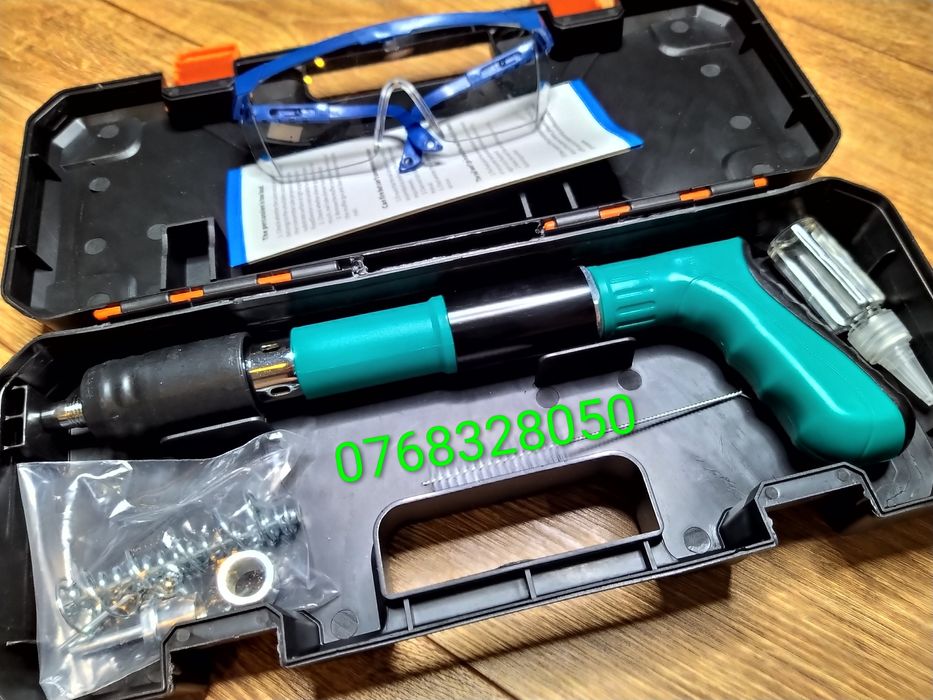 Pistol de Cuie  Pentru Lemn, Beton si Metal, Accesorii Incluse