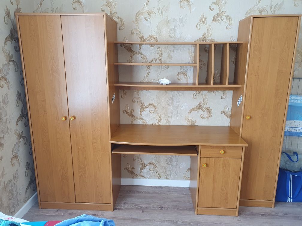 Продаем подростковую мебель