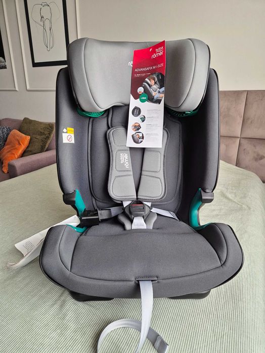 Ново столче Britax Römer Advansafix M i-Size (15мес - 12год) с ISOFIX