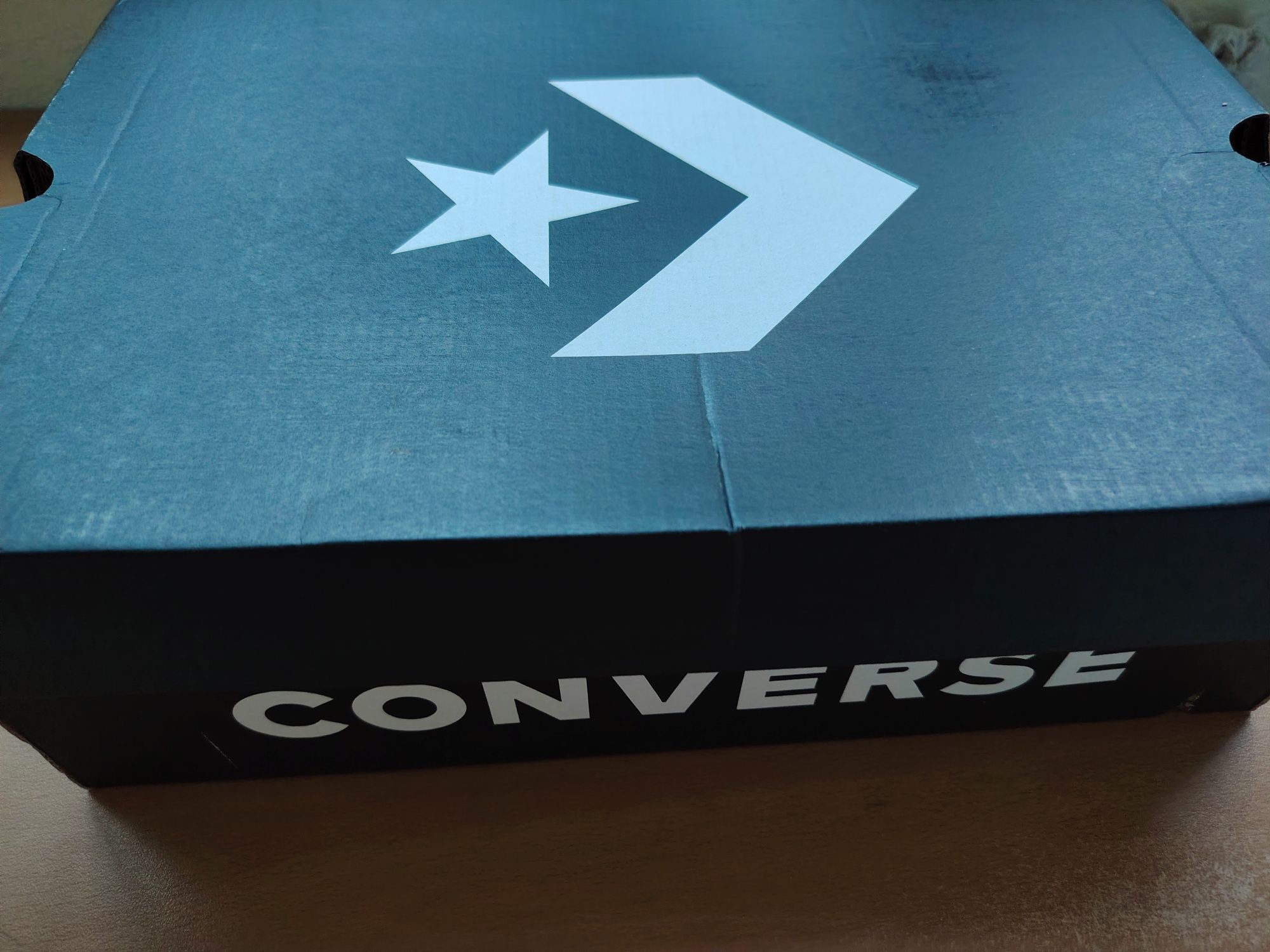 Дамски  кецове Converse нови